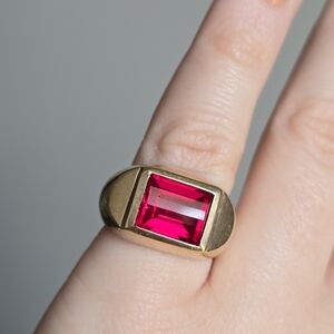 10k Yellow Gold Ruby Ring